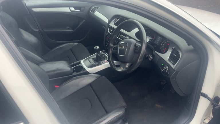 Audi, A4, Saloon, 2009, Manual, 1968 (cc), 4 doors