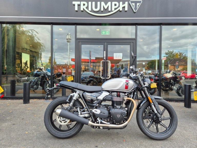 2025 TRIUMPH SPEED TWIN 900