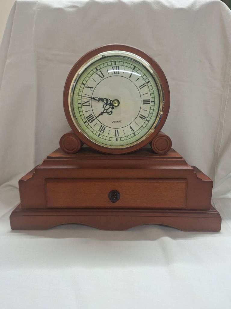 Wm Widdop Quartz Mantel Clock ( NO TEXTS PLEASE )