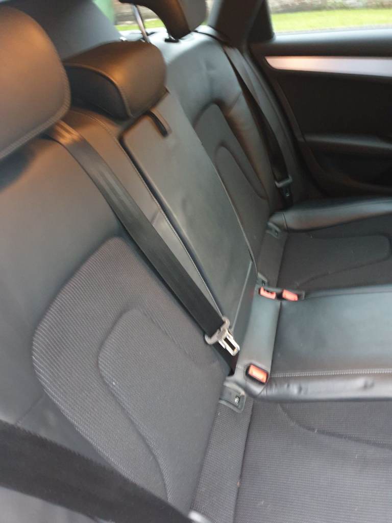 Audi, A4, Estate, 2015, Manual, 1968 (cc), 5 doors  £2350
