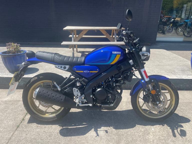 Yamaha XSR125 XSR 125 (MTM125) 2025 in Yamaha Blue