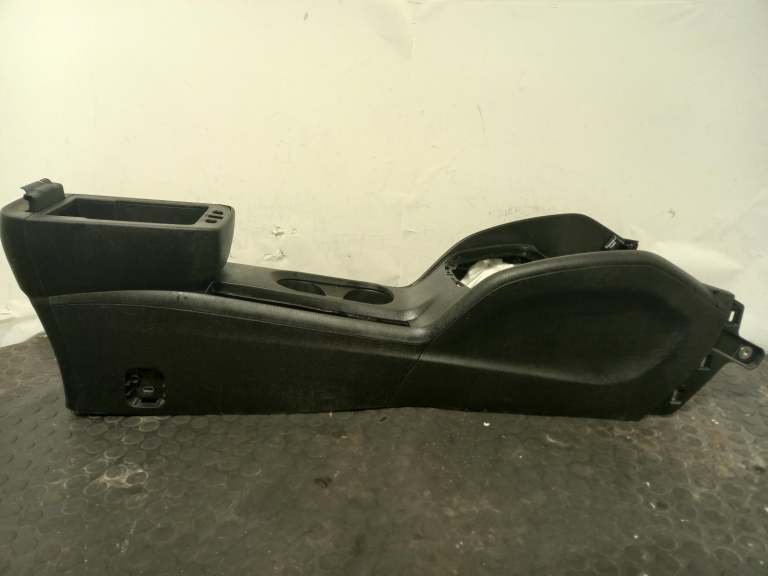 Fiat Tipo Console 2016-2024 5 Door Estate Centre 735652357