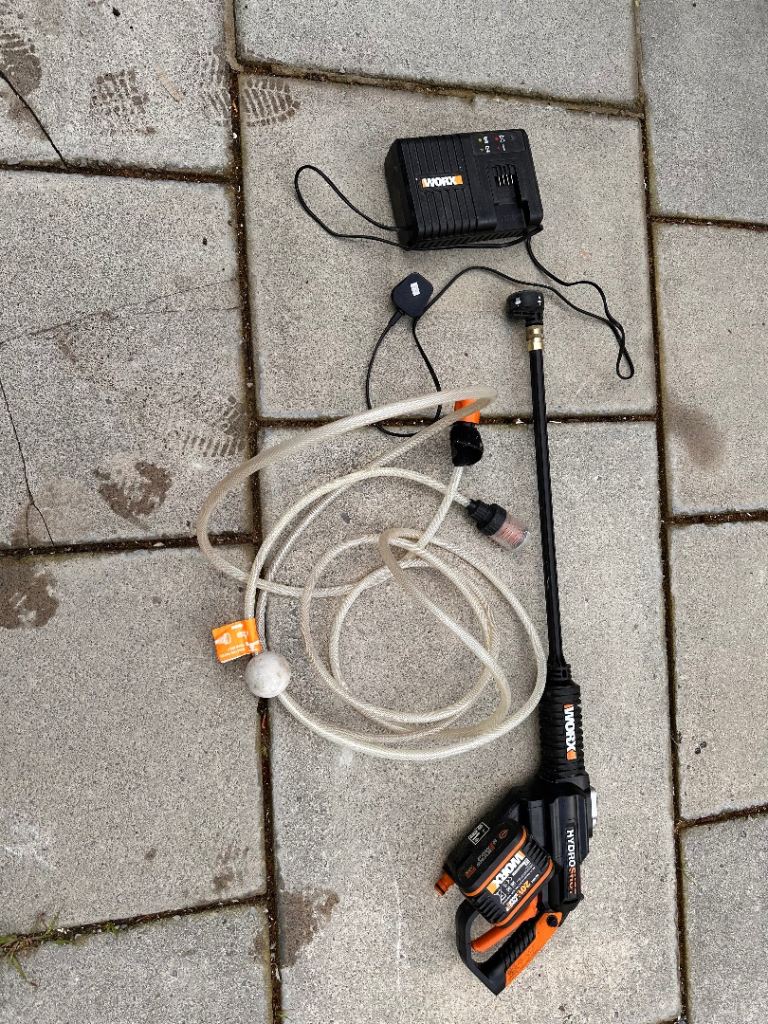Battery pressure washer 