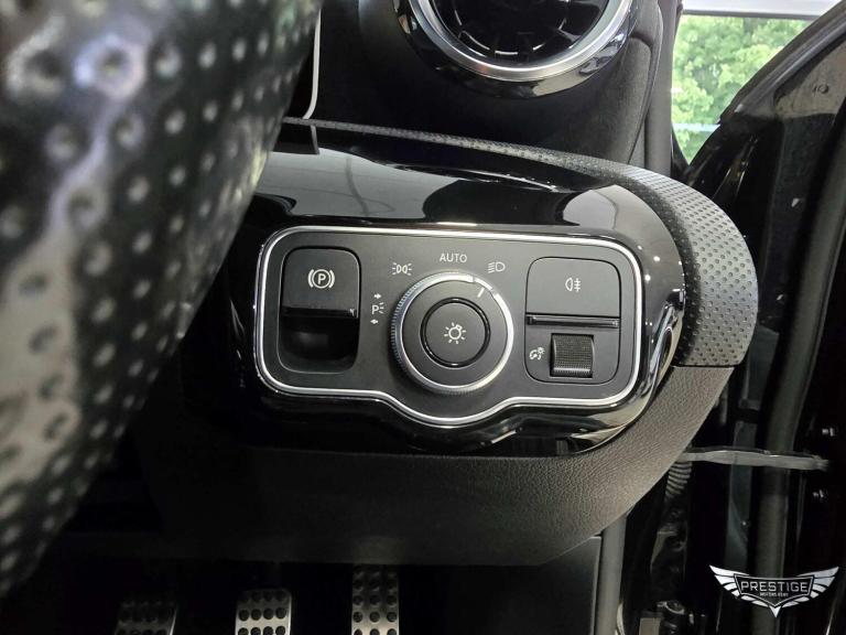 2020 Mercedes-Benz A-Class 1.3 A200 AMG Line (Executive) Euro 6 (s/s) 5dr HATCHBACK Petrol Manual