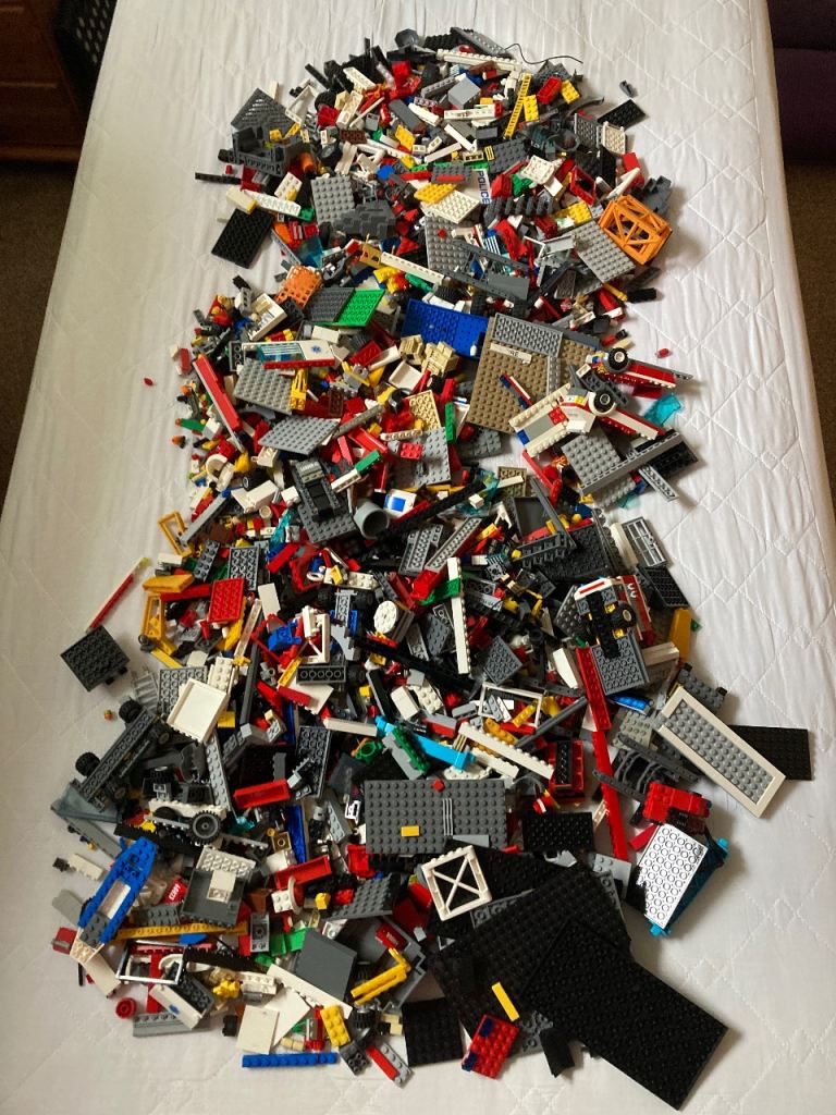 Large quantity of LEGO