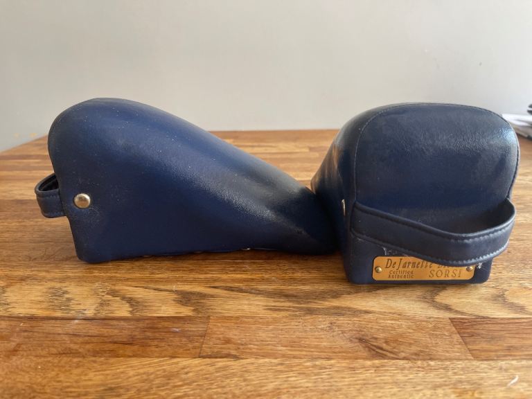 De Farnetti Sorsi Navy Blue Leather chiropractic blocks 