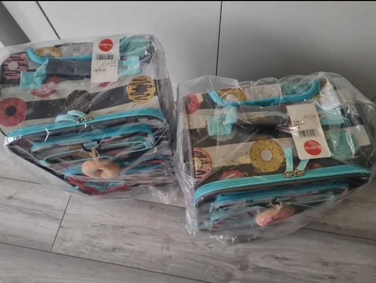New. Set of 2 kids children suitcases waterproof travel bags