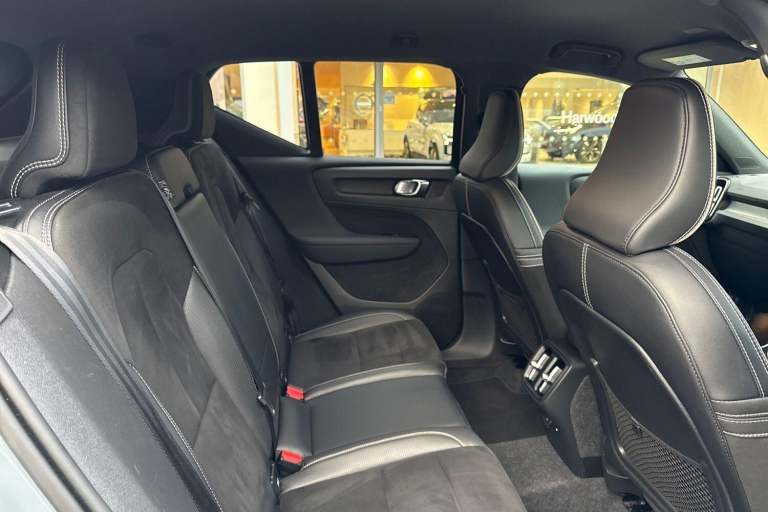 2020 Volvo XC40 1.5 T3 [163] R DESIGN 5dr ESTATE PETROL Manual