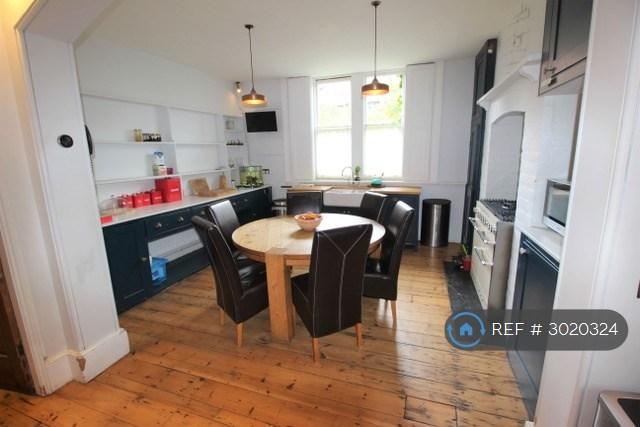 1 bedroom in Petworth Road, Haslemere, GU27 (#3020324)