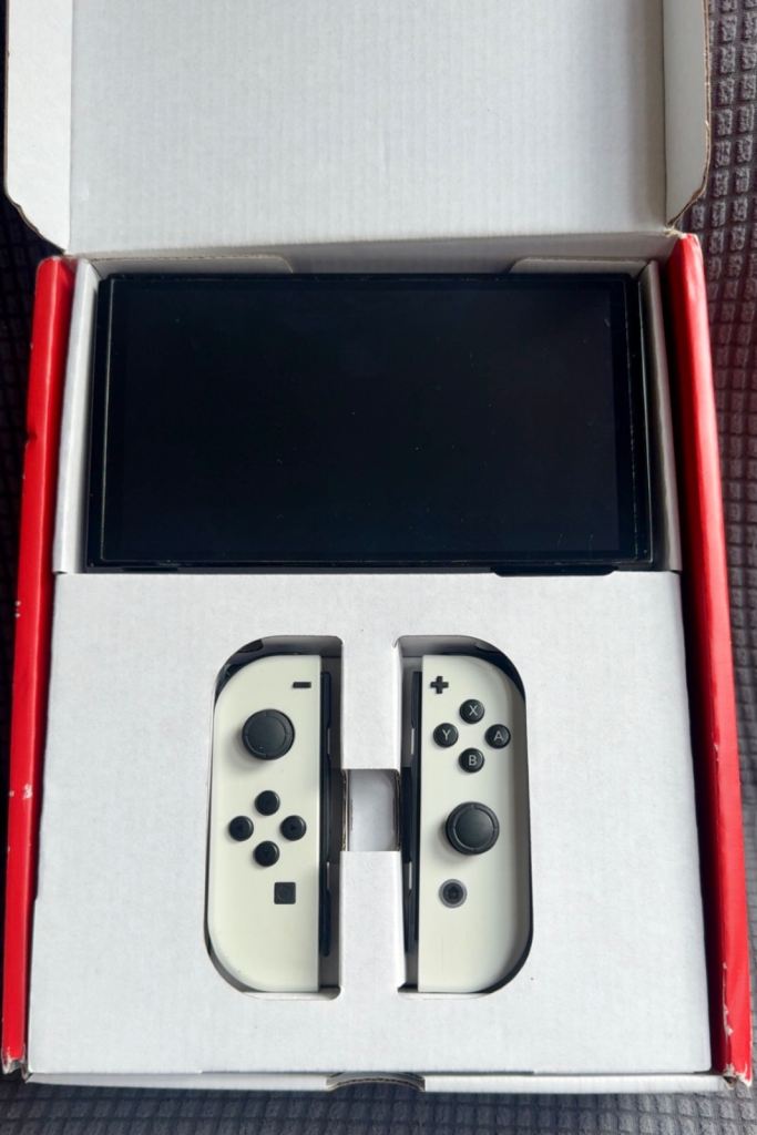 Nintendo Switch OLED in excellent condition