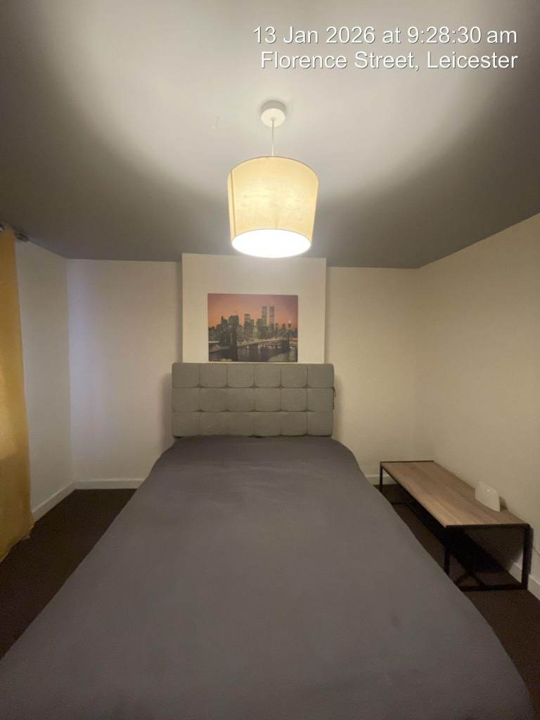 Big Double Room in Shared house.