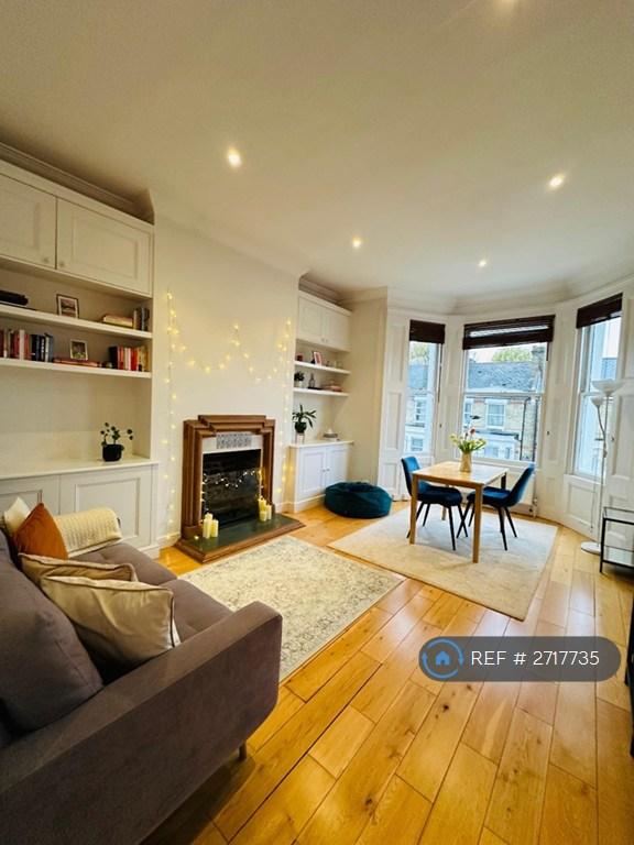 2 bedroom flat in St. Stephens Avenue, London, W12 (2 bed) (#2717735)