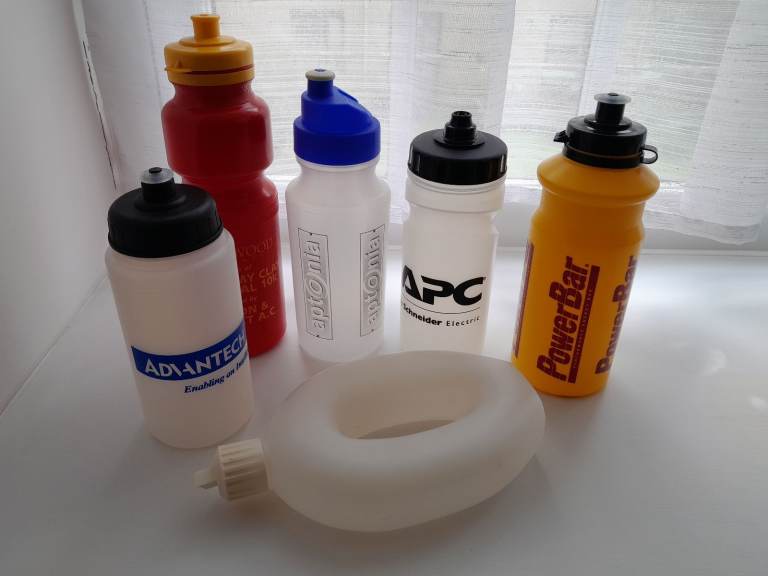 6 Sports Drinks Bottles 