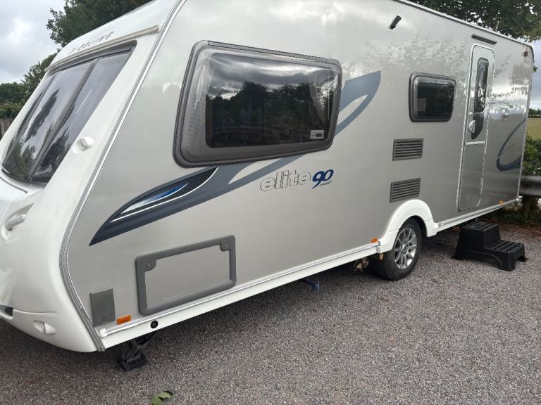 Sterling elite emerald 4 Berth caravan 2009