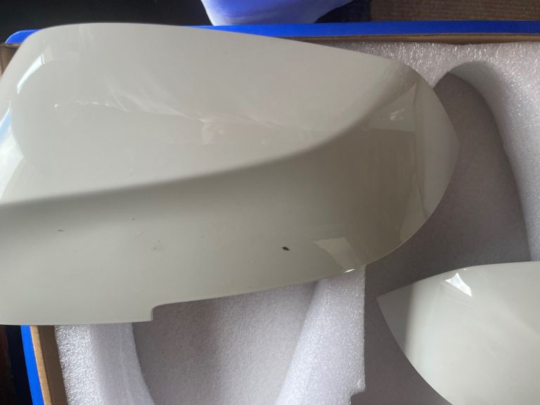 Genuine pair of BMW 3 series F30 wing mirror caps