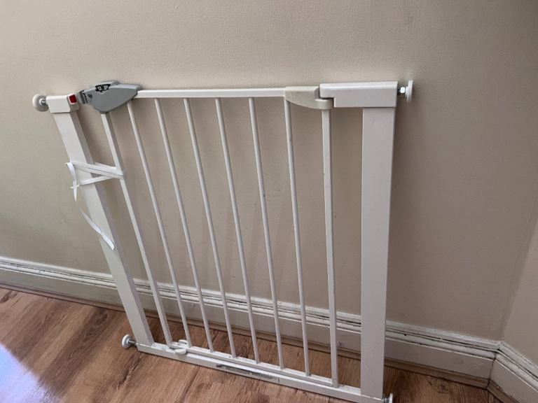 Safety gate
