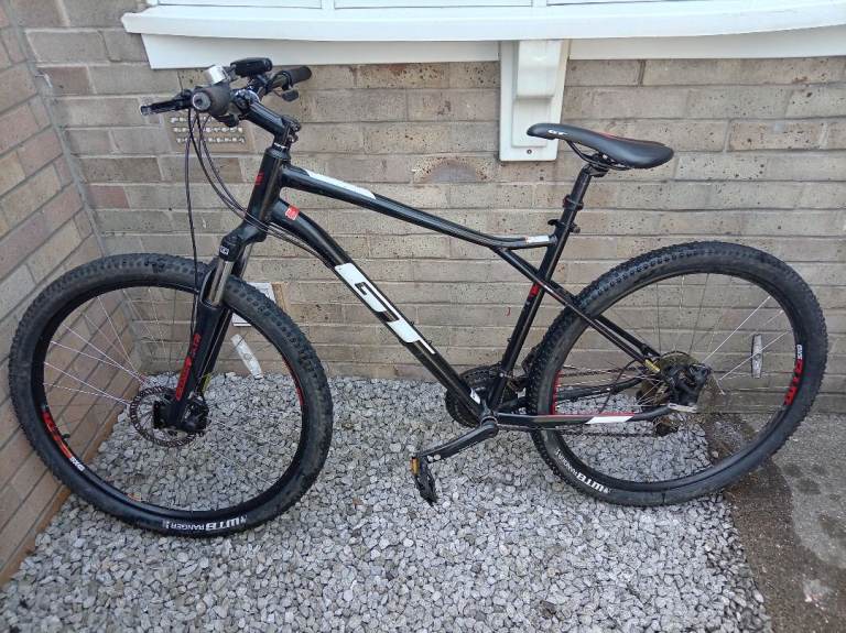 GT AGRESSOR BIKE WITH LIGHTS 
