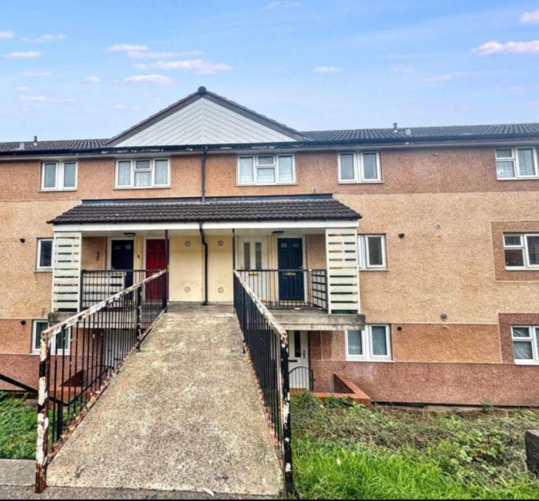 2 bedroom flat to rent NG3 3PD 