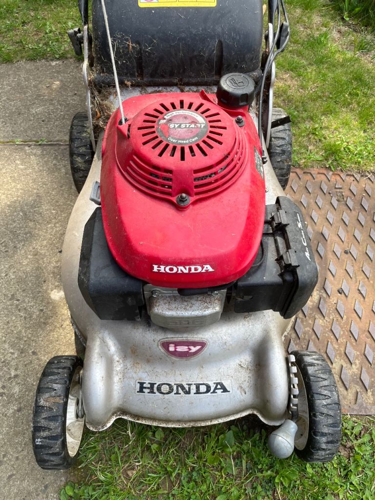 Petrol Lawnmower - Honda Izy
