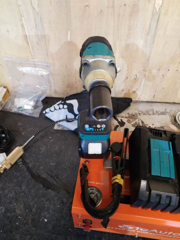 Makita dtw300 