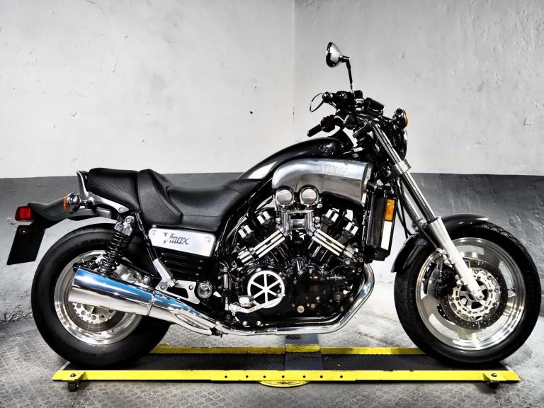 2000 Yamaha V MAX Carbon edition just 6k miles ,Stunning example ,See Video