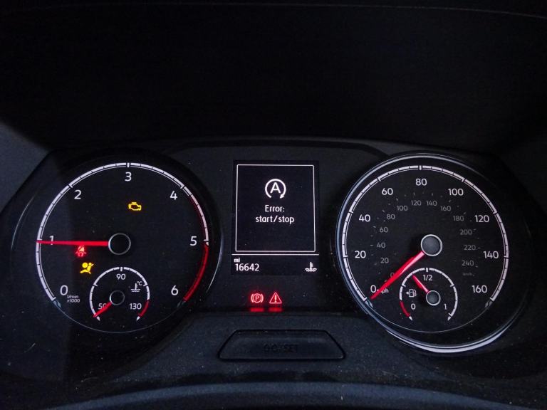 2024 74 REG VOLKSWAGEN TRANSPORTER T30 STARTLINE DIESEL VAN DAMAGED SALVAGE