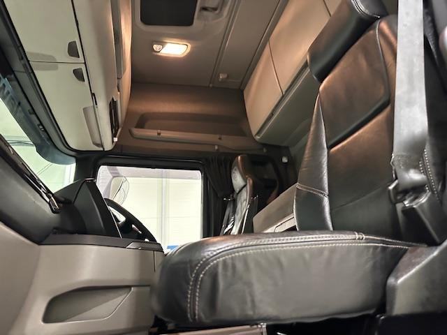 Scania R500 Highline 6x2 Rear Lift Tractor Unit