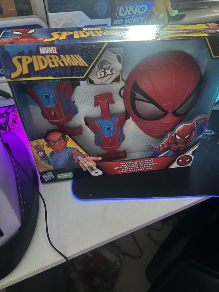 Web slinger armour set. 