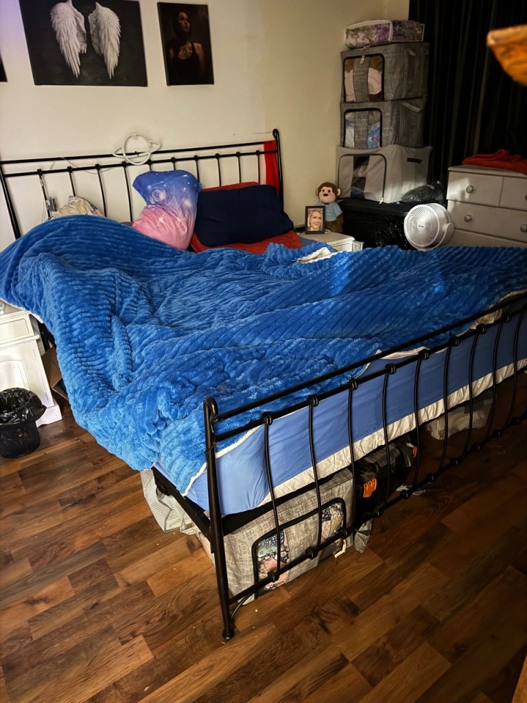 Cast iron bed