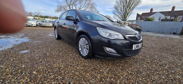 VAUXHALL ASTRA 1.7 CDTi ecoFLEX Excite 2012