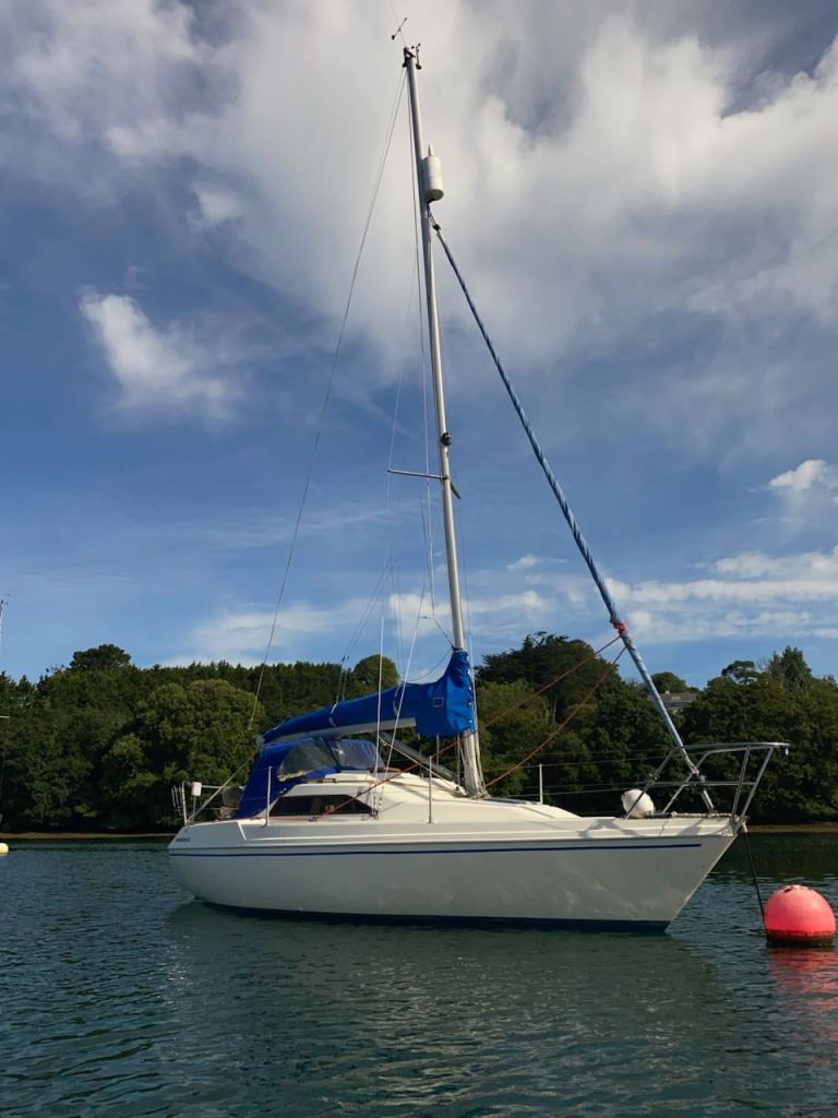 Hunter Horizon 26, twin keel, built 1988.