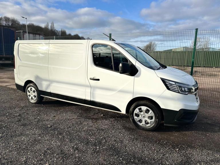 2023 Renault Trafic LL30 Blue dCi 130 Business+ Van PANEL VAN DIESEL Manual