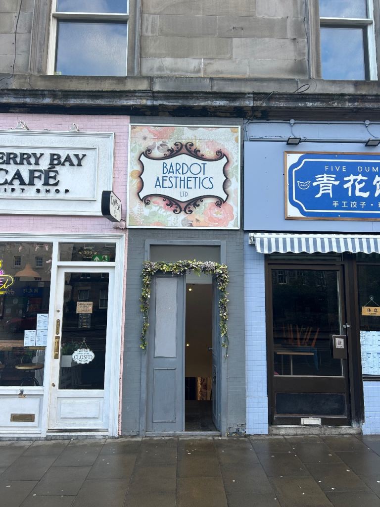 Shop/ Former Aesthetics Studio to rent - Leith Walk