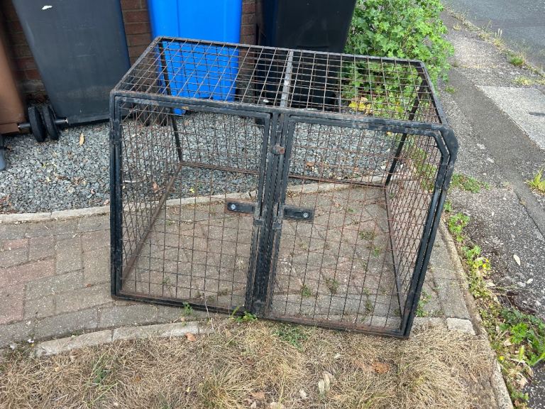 Double dog crate