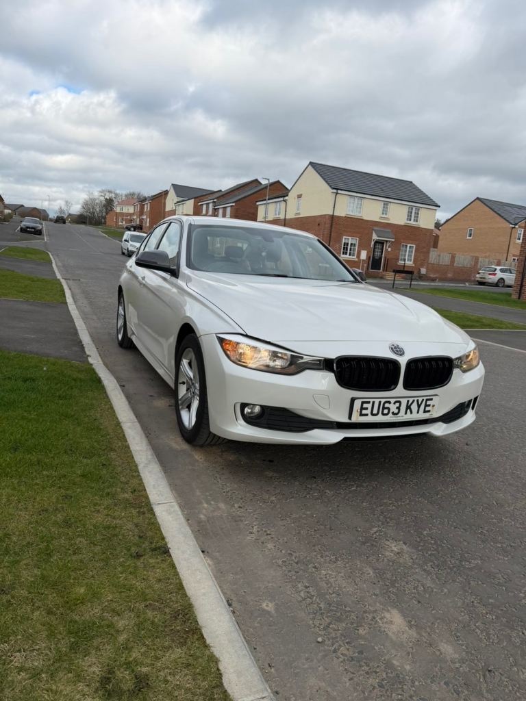 BMW, 3 SERIES, Saloon, 2013, Manual, 1995 (cc), 4 doors