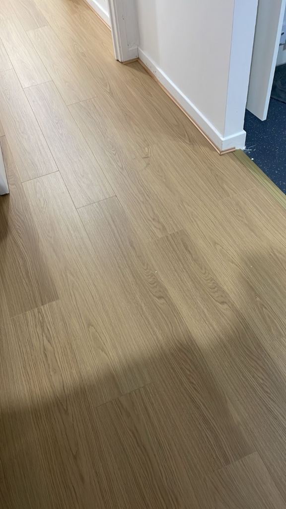 Laminate Wood Flooring 12mm HDF, AC5