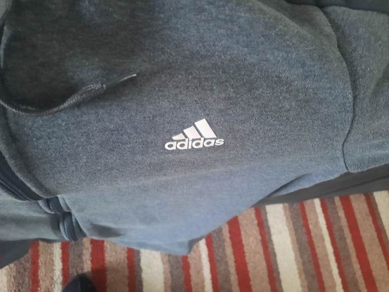 Mens Adidas jacket size L 