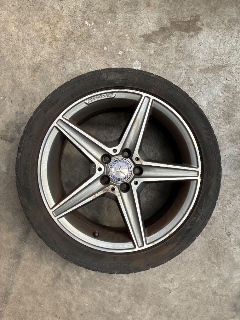 4 x 18” Mercedes c class alloys & tyres