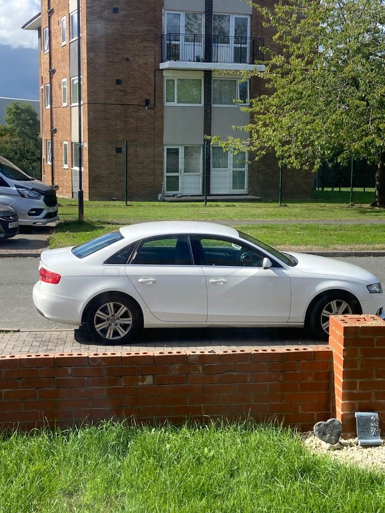 Audi, A4, Saloon, 2010, Manual, 1798 (cc), 4 doors