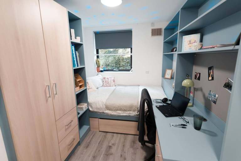 Chancellors Hall Accommodation, Looking for someone to take over my Halls License Agreement 