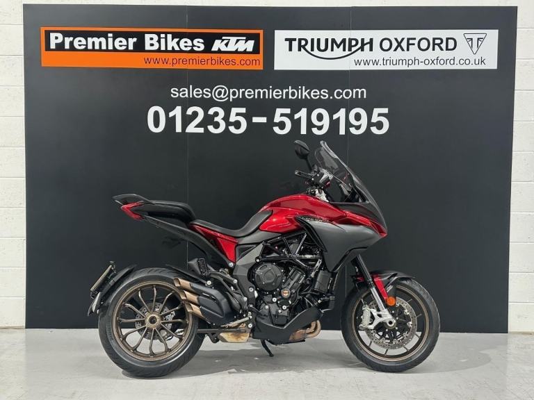 STUNNING ONE OWNER 2022/22 MV AGUSTA TURISMO VELOCE LUSSO MOTORCYCLE 