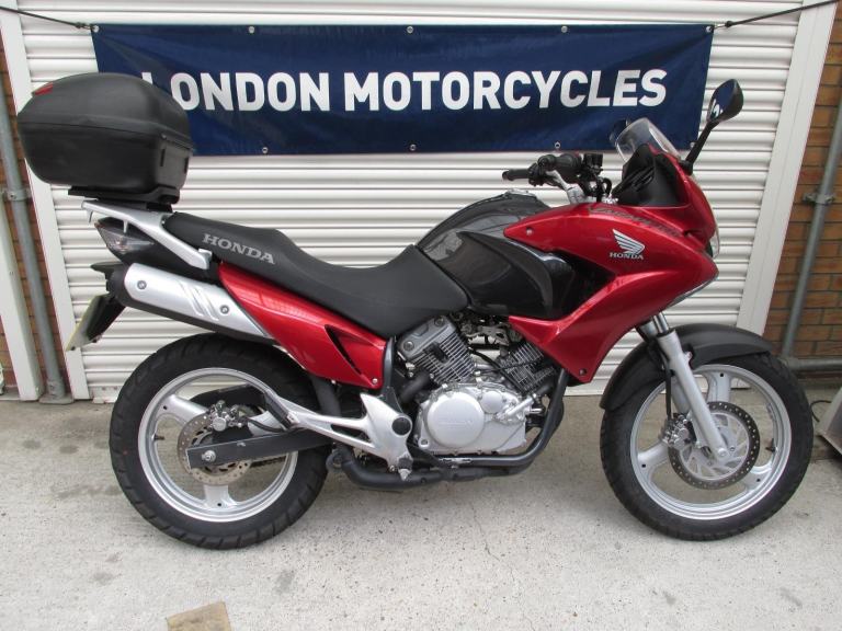 Honda Varadero 125 Fi, 2016, Only 3k Miles, FSH, Stunning Condition