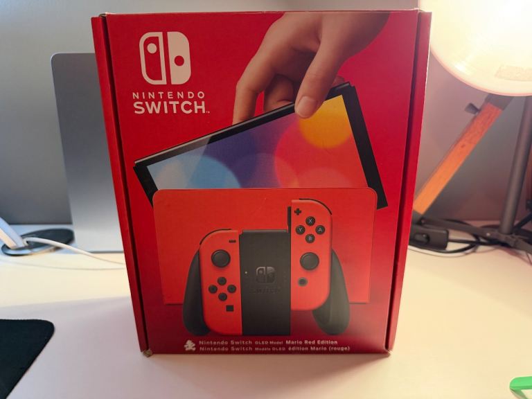 image for Nintendo Switch OLED – Mario Red Edition bundle + Mario kart 8
