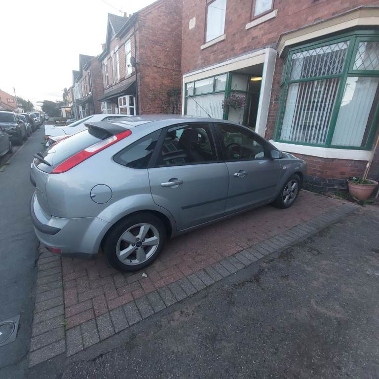 Ford FOCUS 1.6 zetec 2005, 22 service stamps 