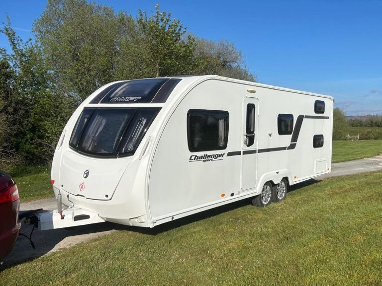 Swift Challenger 6 berth caravan