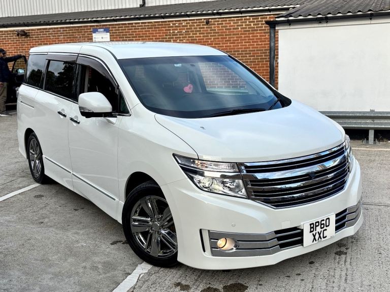 Nissan Elgrand 2010 autech