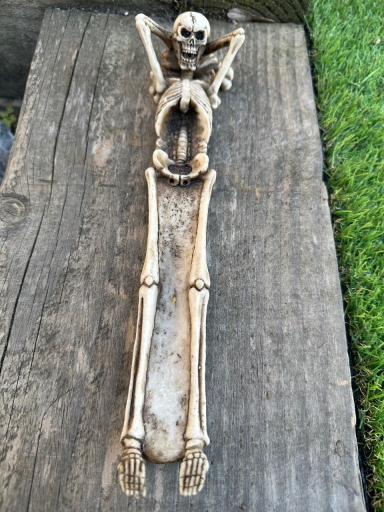 Skeleton Candle Holder Decoration,incense holder.
