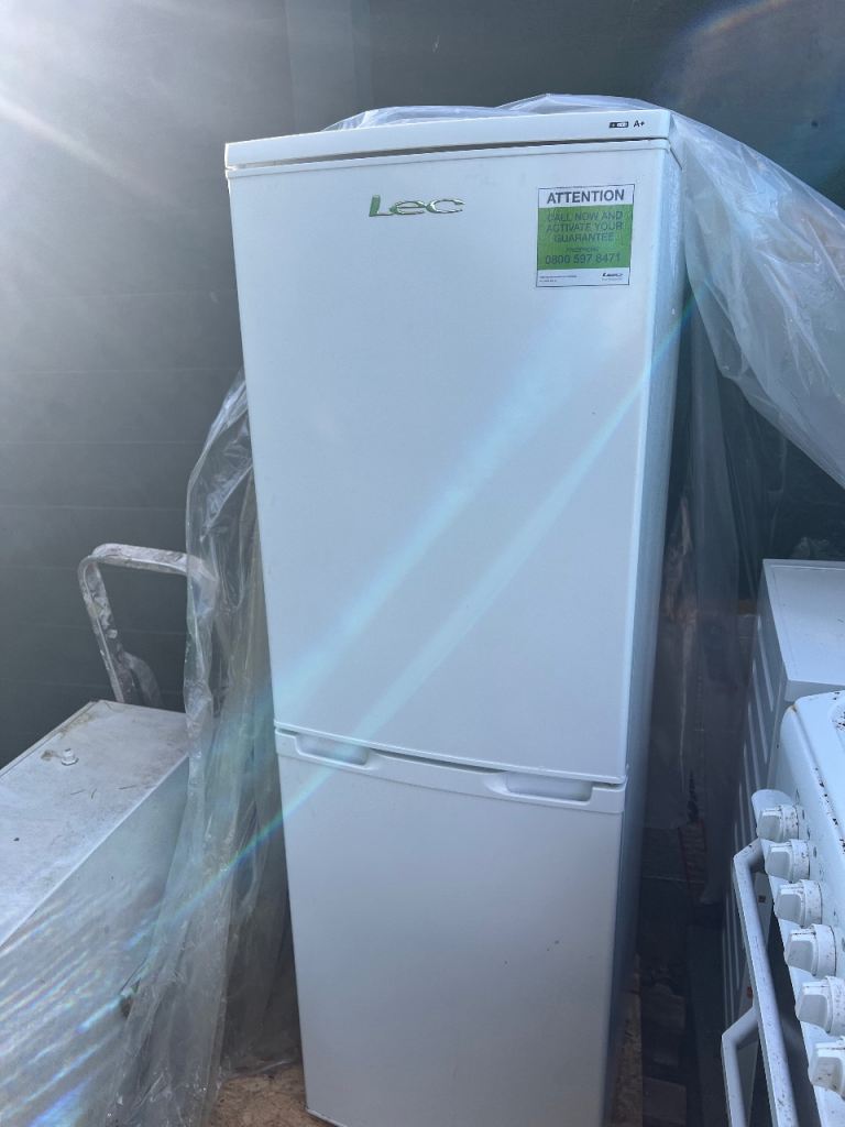 LEC TF50152W 50cm Wide Tall Fridge Freezer - White frost free slimline apartment 