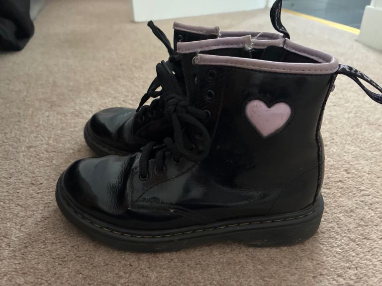 Girls boots 