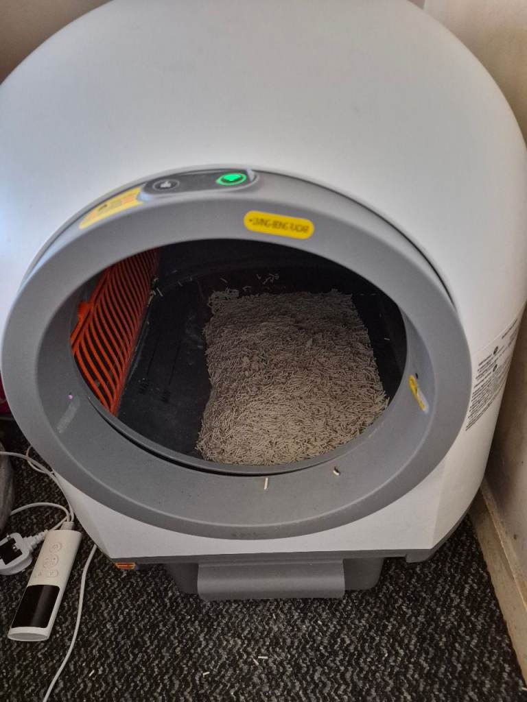 Self Cleaning Cat Litter Tray